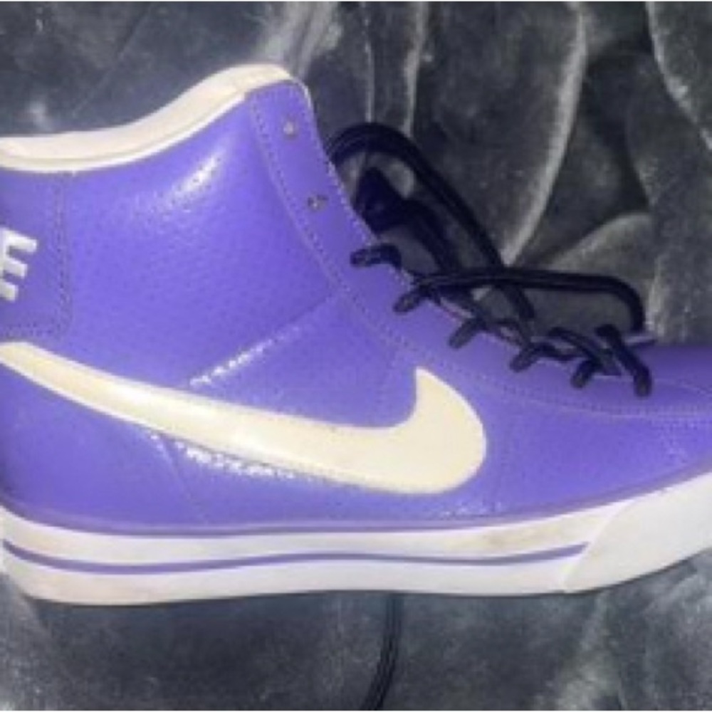 Nike Kids Lavender High-Top Sneakers